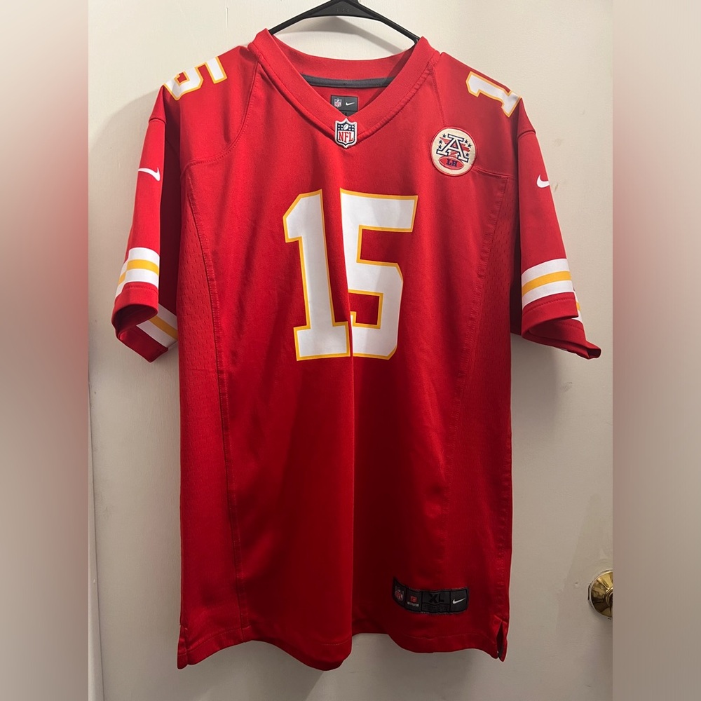 Nike Patrick Mahomes On Field Kansas City Jersey Youth Sz XL (18/20)